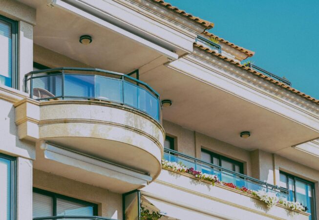 Locataire face à l’humidité : que dit la loi ?